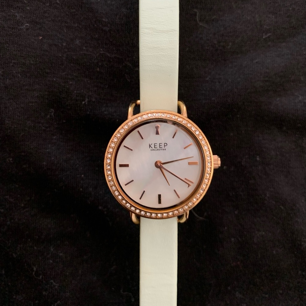 Watch - Picture 2 of 2